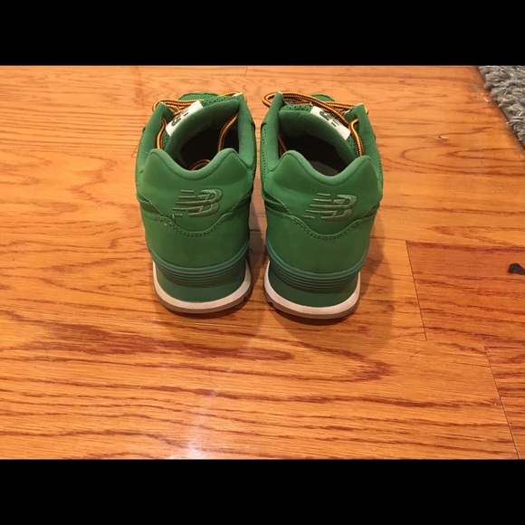 New Balance 574 - Picture 4 of 5